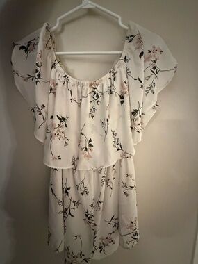 Floral Print White Mahina Romper. Open to offers Only worn once! LIKE NEW